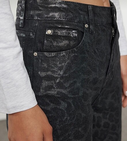 36 Beden çeşitli Renk Trendyolmilla Leopar Varak Baskılı Wide Leg Jean