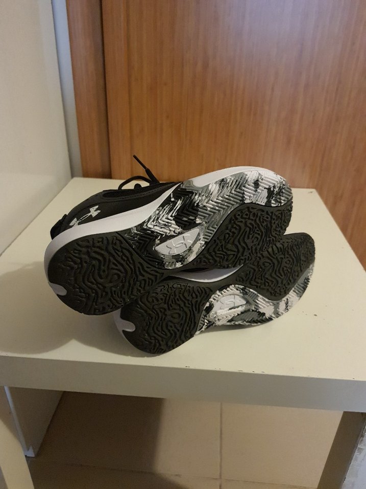 Siyah Under Armour Basketbol Ayakkabısı - Görsel 4