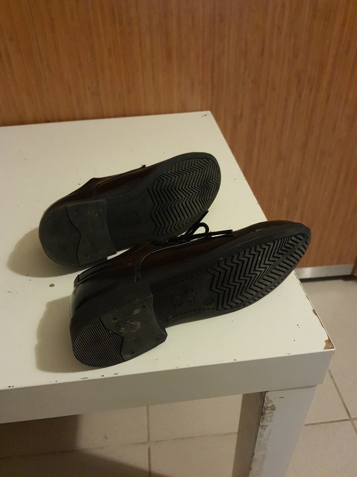 Erkek çocuk Siyah Rugan Bağcıklı Klasik Ayakkabı - Görsel 4