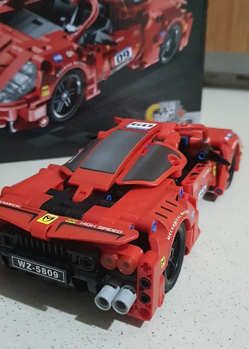 Diğer Kırmızı Mekanik Yarış Arabası Lego Seti