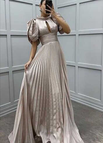 Diğer Beige Sleeve Detail Plated Evening Dress