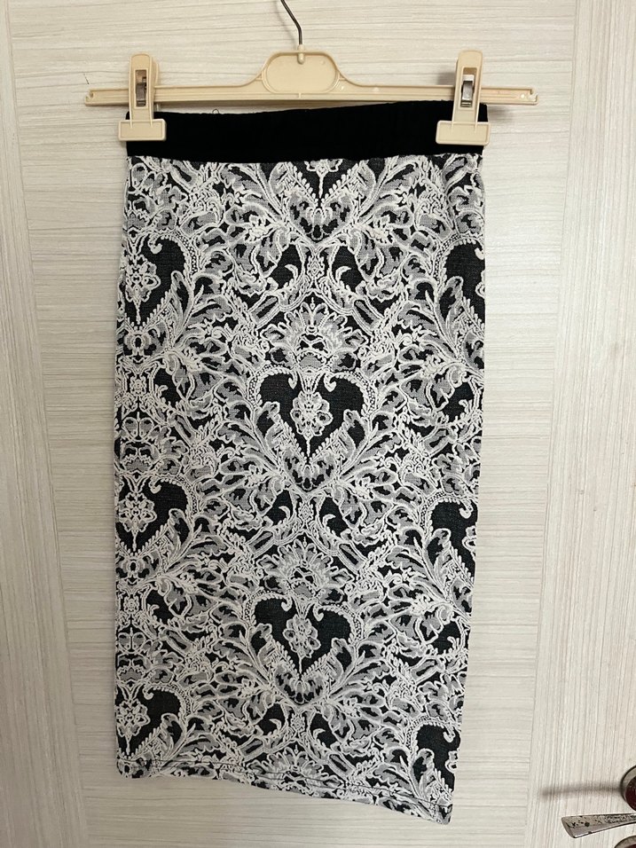 Zara Dantel İşlemeli Etek - Görsel 2