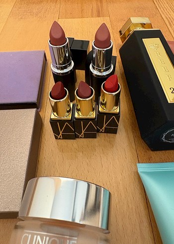 Çeşitli Makyaj ve Cilt Bakım Ürünleri - Görsel 4