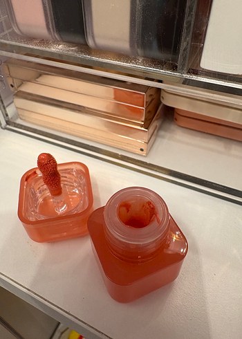 Huda Beauty Mini Likit Allık - Görsel 3