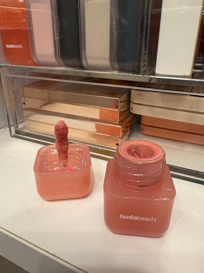 Huda Beauty Mini Likit Allık - Görsel 4