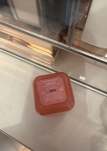 Huda Beauty Cotton Candy Likit Allık - Görsel 2