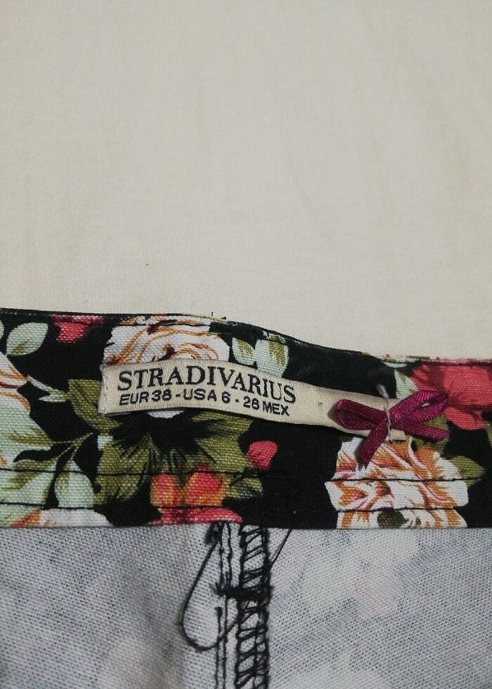 çiçek desenli şort  - Görsel 4