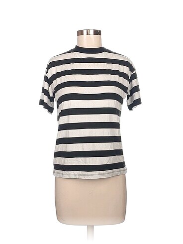 Trendyol & Milla T-shirt %70 İndirimli.