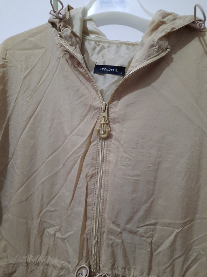 Bej Kapüşonlu Midi Kadın Yağmurluk - Görsel 2