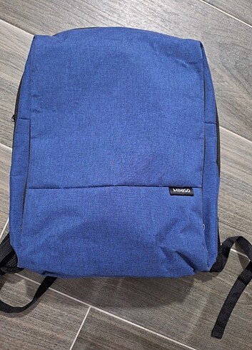 Miniso su gecirmez laptop/sirt cantasi