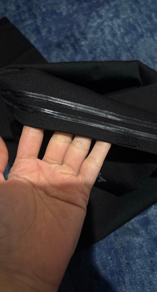 Velcro detaylı siyah kadın tayt - Görsel 2