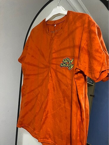 Travis Scott Reese's Puffs x Cactus Jack Tee