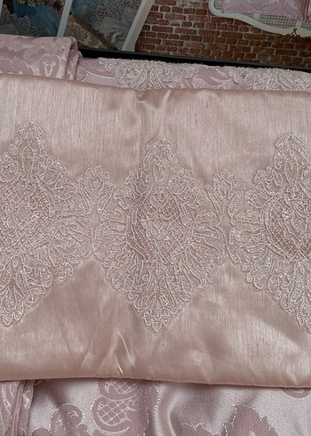 Nakışlı Pudra Pembe Yatak Örtüsü Seti - Görsel 3