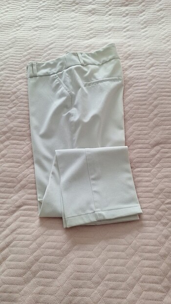 46 Beden beyaz Renk Krem pantolon