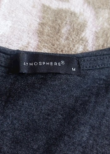 Gri V Yaka Kısa Kollu Baskılı Tişört - Görsel 3