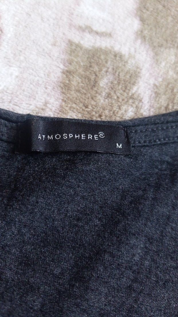 Gri V Yaka Kısa Kollu Baskılı Tişört - Görsel 3