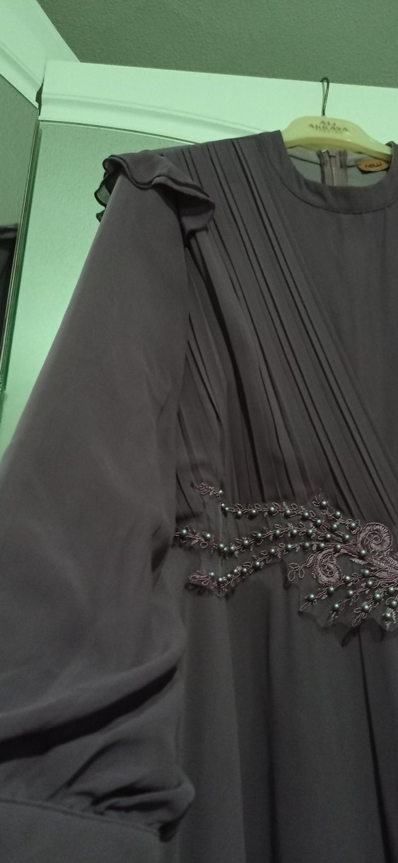 lila Uzun Kollu Nakışlı Kadın abiye - Görsel 4