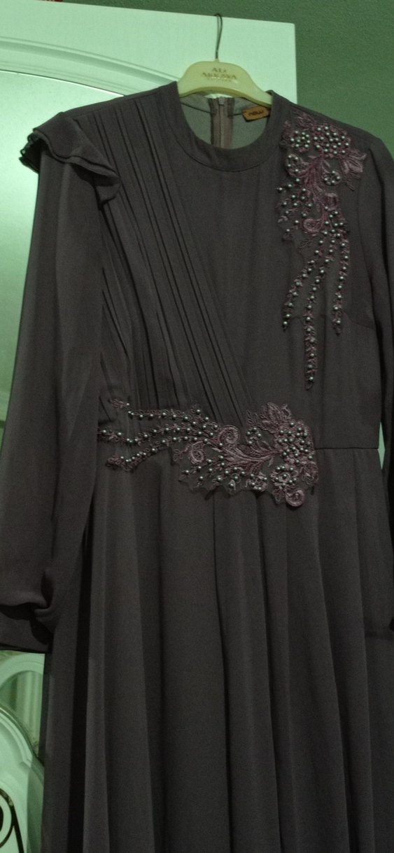 lila Uzun Kollu Nakışlı Kadın abiye - Görsel 3