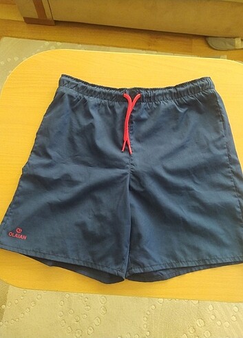 Decathlon marka 12-13 yaş erkek çocuk deniz şortu - Görsel 2