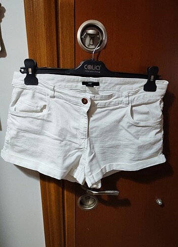 H&M H&m marka 40 beden kısa şort