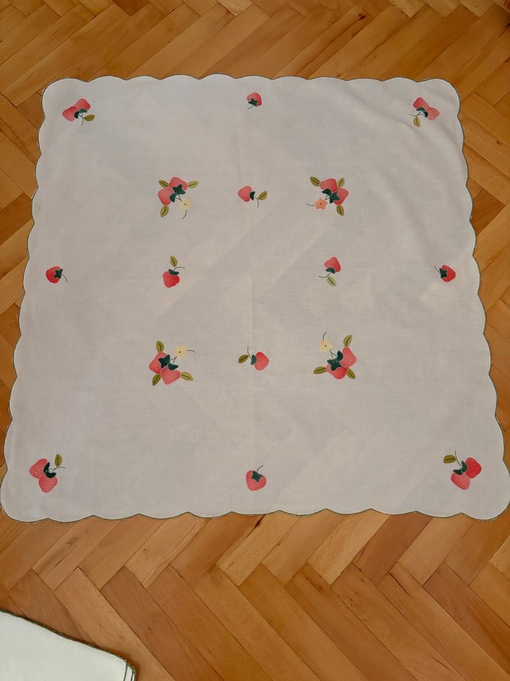 Aplike nakışlı80cm 80 cm kare dört peçeteli örtü - Görsel 2