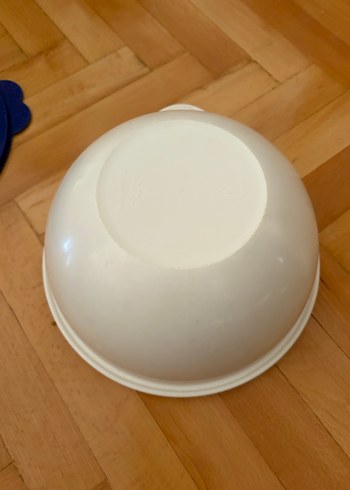 Kapaklı Beyaz Plastik Mutfak KabıTupperWare 2.75 litrelik - Görsel 4