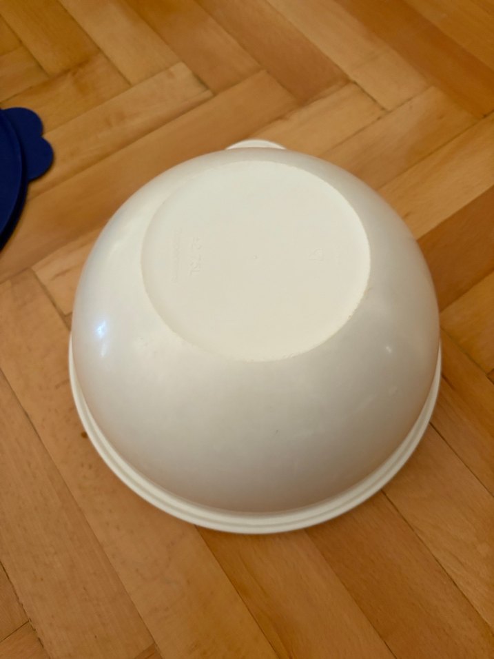 Kapaklı Beyaz Plastik Mutfak KabıTupperWare 2.75 litrelik - Görsel 4