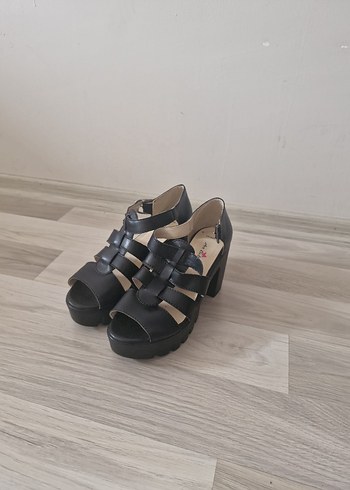 Diger Siyah Kadın Platform Topuklu Sandalet