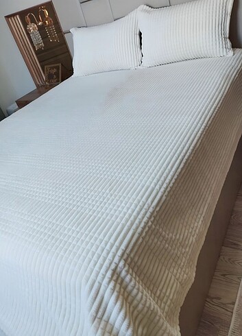  Beden Yatak örtüsü üç parça battaniye seti