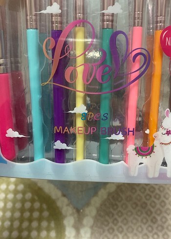 Pastel Renkli 7 Parça Makyaj Fırçası Seti - Görsel 4