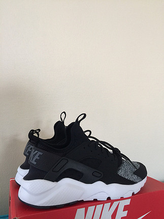 Nıke Air Huarshe Ultra 