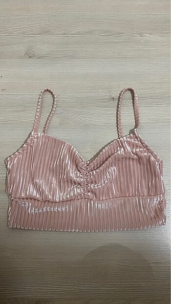 Pembe kadifemsi crop