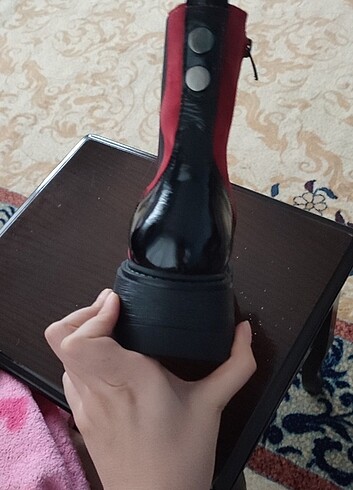 37 Beden Süet kadın bot