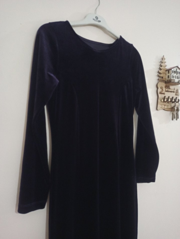 Siyah Süet Uzun Kollu V Yaka Uzun Elbise - Görsel 3