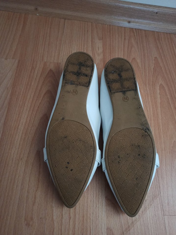 Beyaz Tokalı Kadın Blok Topuklu Babet - Görsel 4