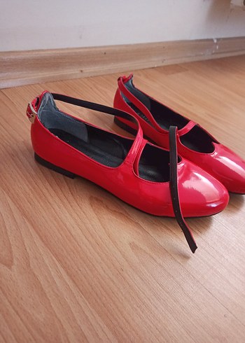 Kırmızı Rugan Stiletto Tokalı Kadın Ayakkabı - Görsel 3