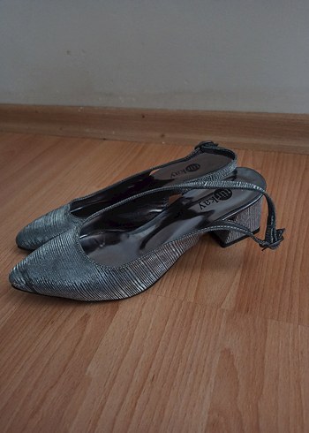 Gri Yılan Desenli Stiletto Topuklu Kadın Ayakkabı - Görsel 2