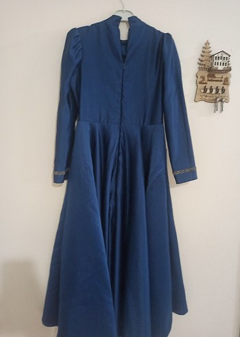 Uzun Kollu Mavi İşlemeli Abiye Elbise - Görsel 5