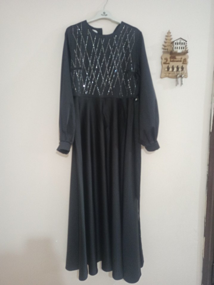 Uzun Siyah taşlı Gotik Elbise - Görsel 5