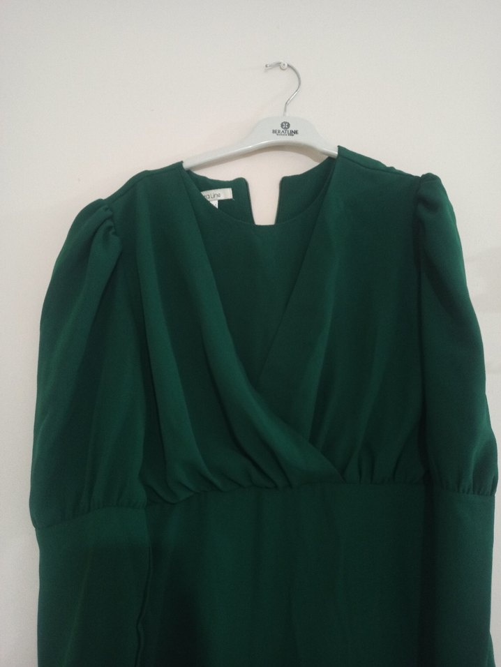 Uzun Kollu Yeşil Drapeli Kadın Elbise - Görsel 4