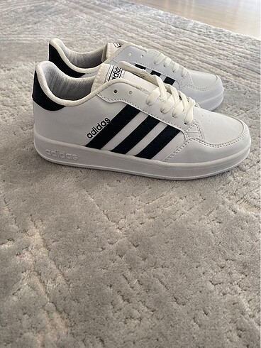 Adidas Kadın Ayakkabı