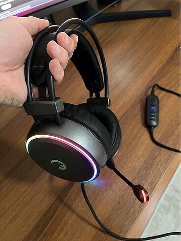 Tertemiz Sorunsuz RGB 7.1 Oyuncu Kulaklığı