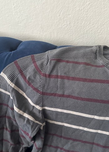 Gri V Yaka Erkek Triko Kazak - Görsel 5