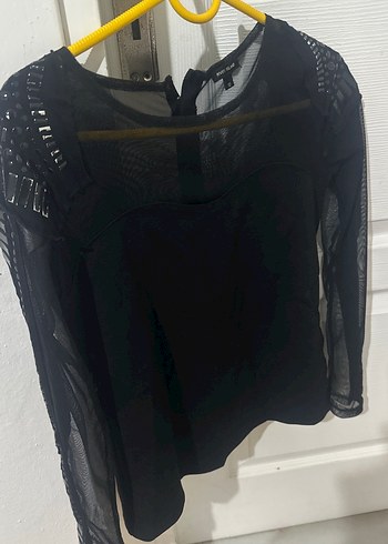 Siyah Dantel Detaylı Uzun Kollu Gotik Bluz - Görsel 2