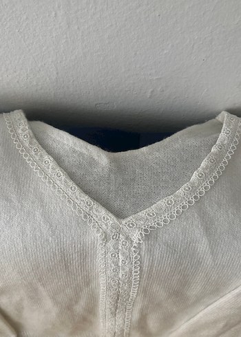 V Yaka Beyaz Örgü Kadın Kazak - Görsel 2