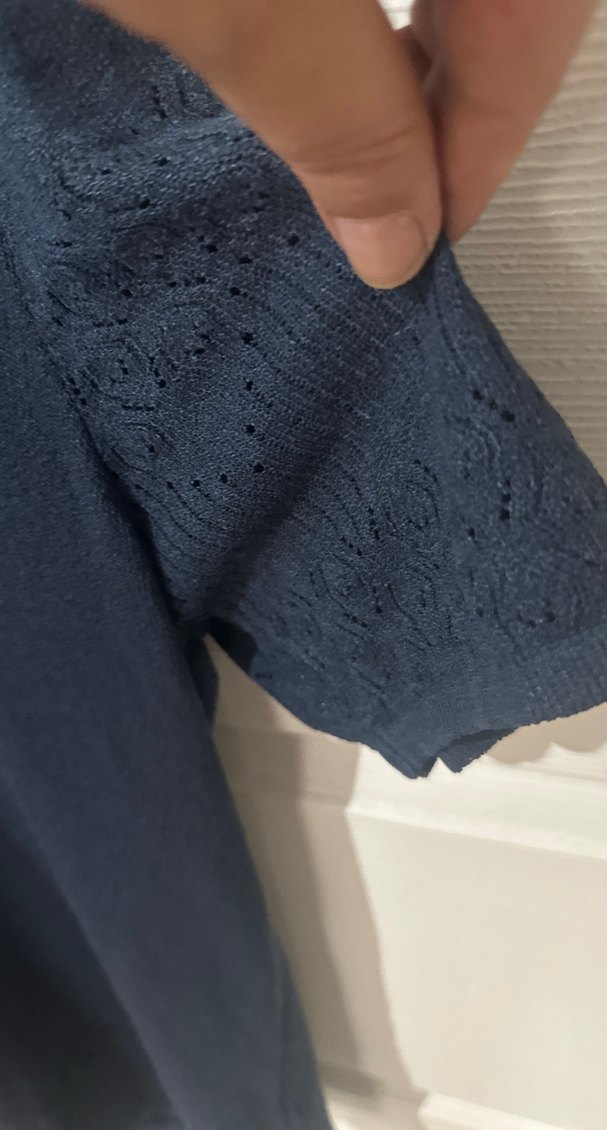 Kadın Lacivert V Yaka Kısa Kollu Tişört - Görsel 3