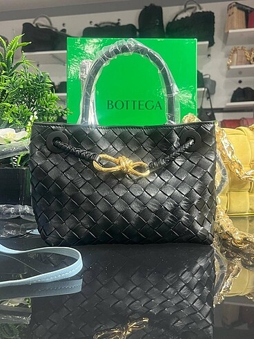 BOTTEGA VENETA (deri)