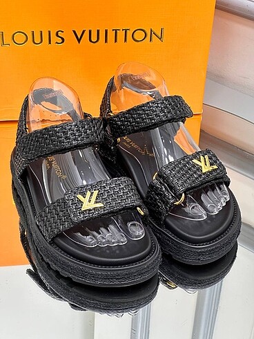 Louis Vuitton Louis Vuitton Deri Sandalet
