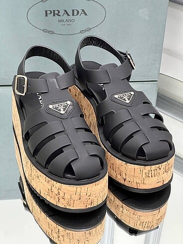 39 Beden Prada İthal Sandalet
