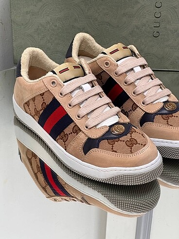 Louis Vuitton Louis Vuitton